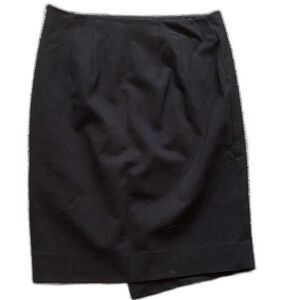 White House Black Market Skirt Women’s 2 Black/White Asymmetrical Hem Mini‎